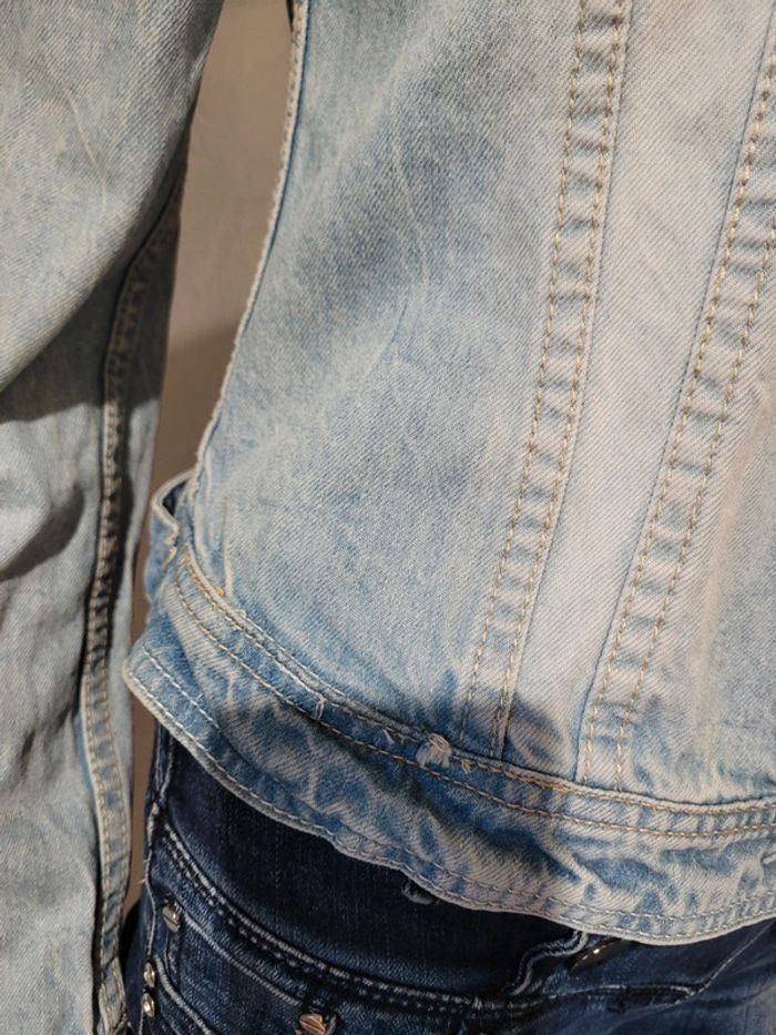 Blouson en jean délavé - photo numéro 5
