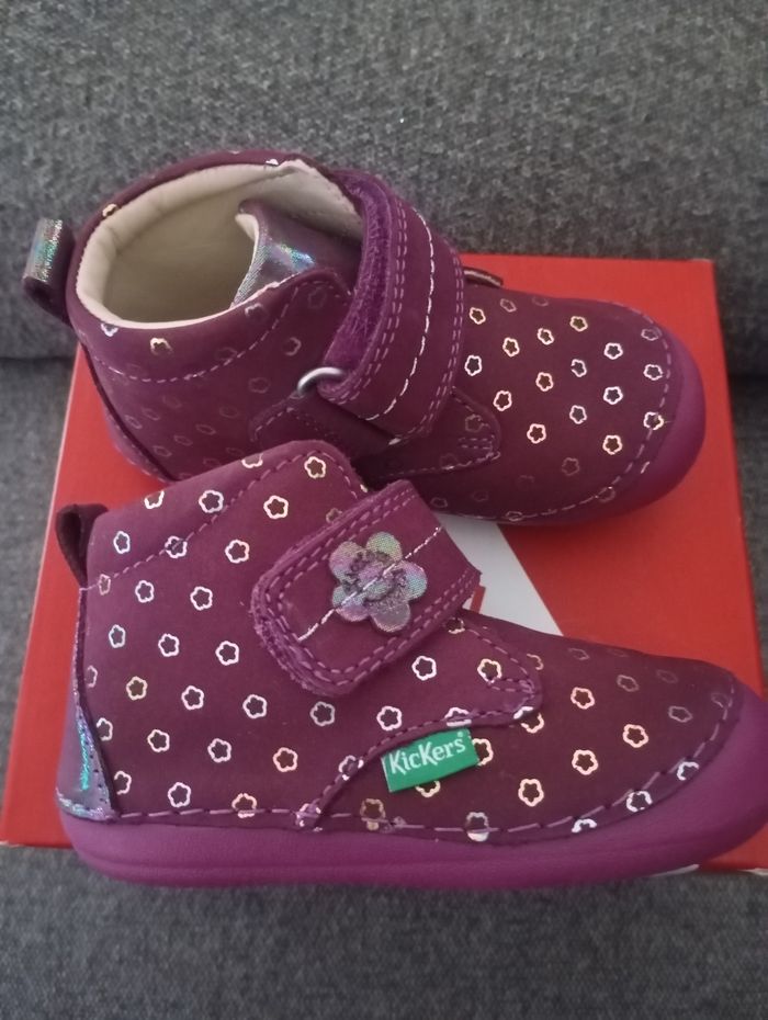 Kickers neuves pour fille en taille 21 - photo numéro 3