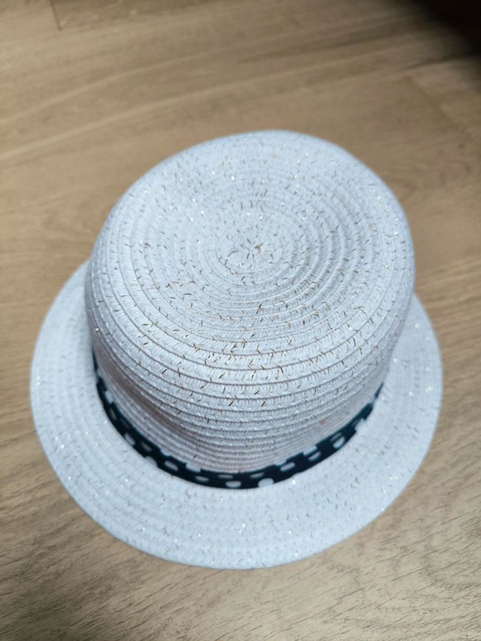 Chapeau dpam 18/24 mois