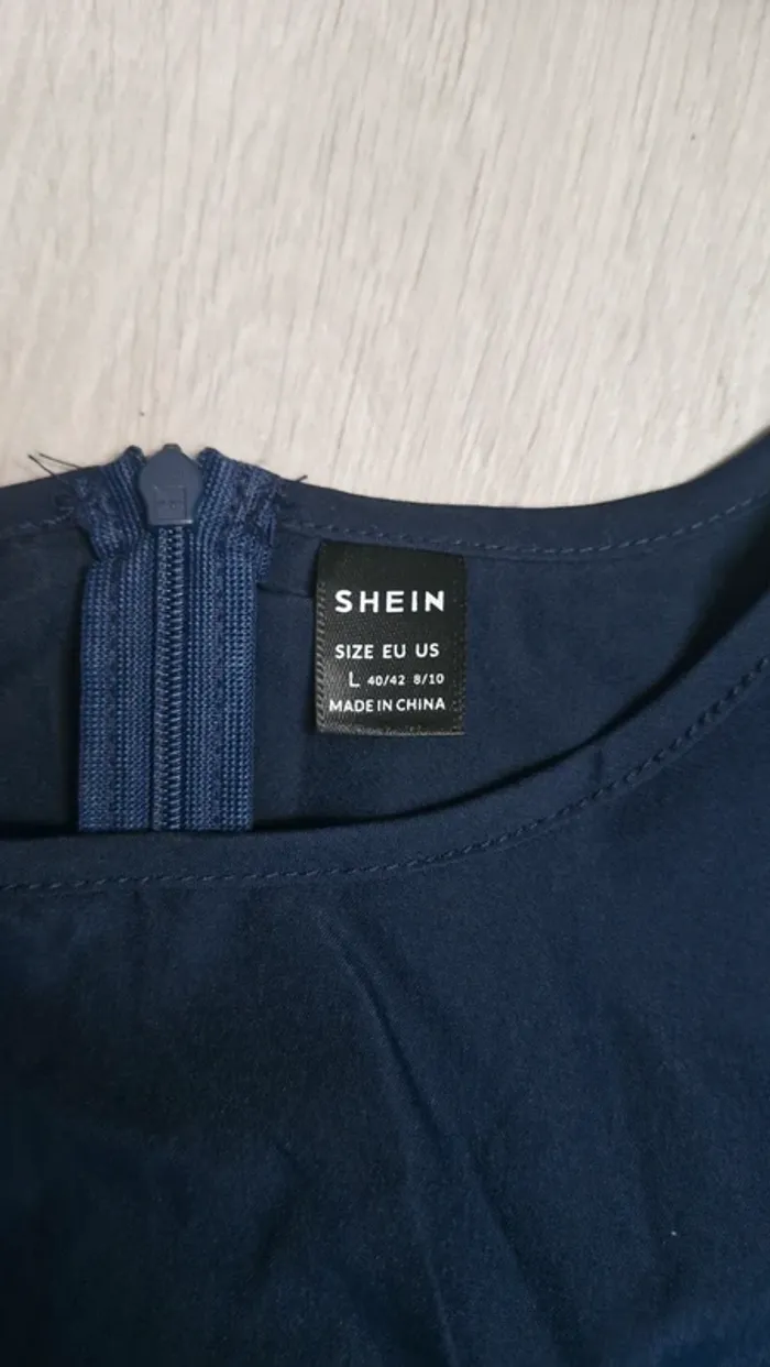 Robe longue bleu marine 40/42 neuve - photo numéro 3