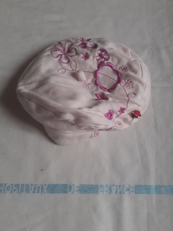 Béret rose motif fleurs fushia - photo numéro 2