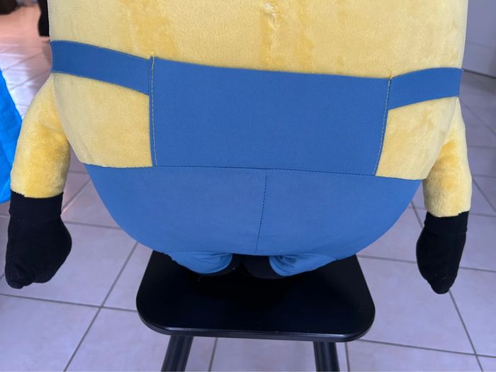 Grosse peluche minion - photo numéro 8