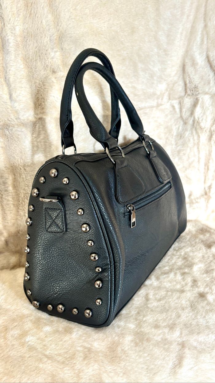 Sac noir rock tête de mort clouté neuf envoi rapide goth chic - photo numéro 4