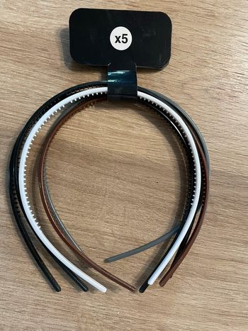 Lot de 5 serres têtes neuf avec étiquettes