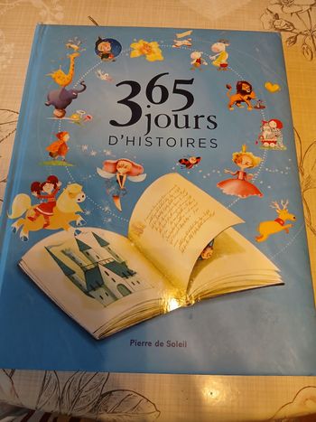 Livre 365 jours d'histoires