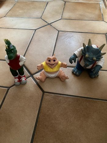 Poupées  dinosaures
