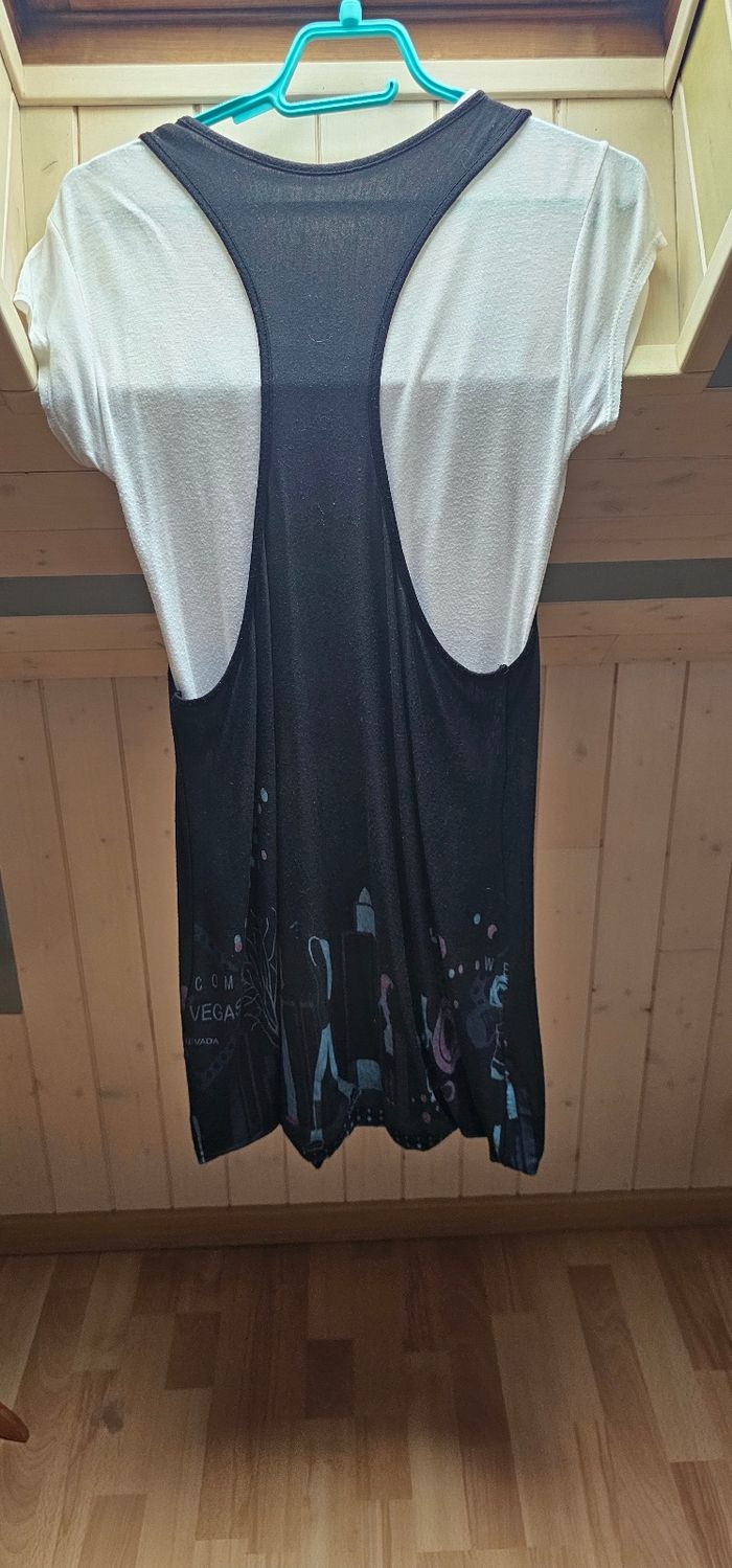Tunique fantaisie . Taille 38/40 - photo numéro 2
