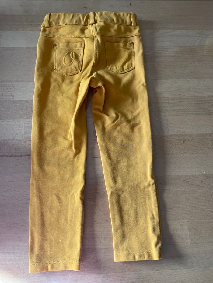 Lot 3 pantalons ( dont un offert ) - photo numéro 3