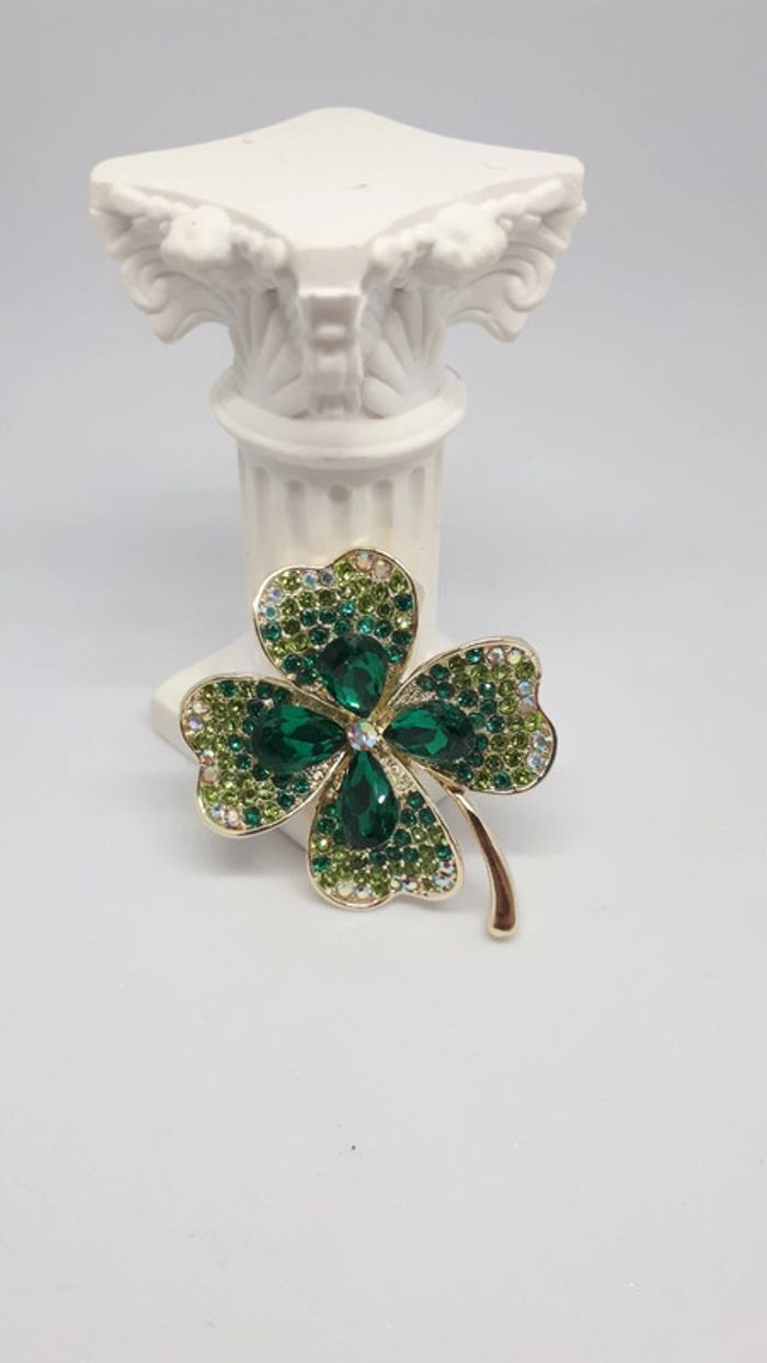 Magnifique broche chance - photo numéro 3