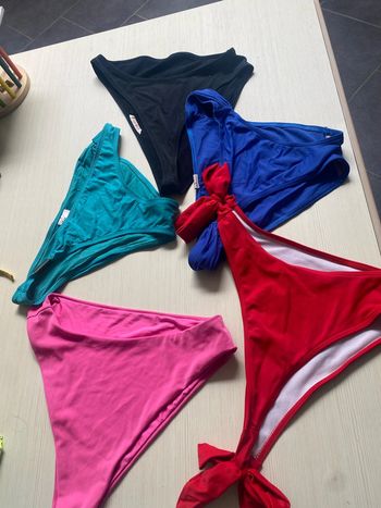 Lot de bas de maillot de bain