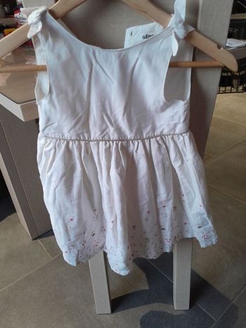 Robe 3 ans