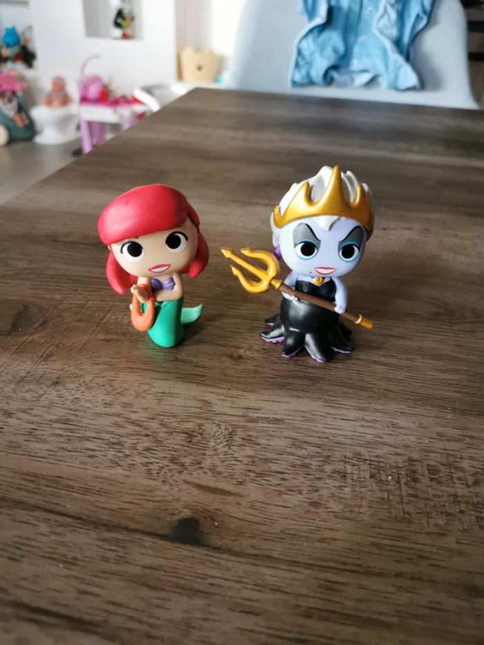 Deux mystery minis funko la petite sirène