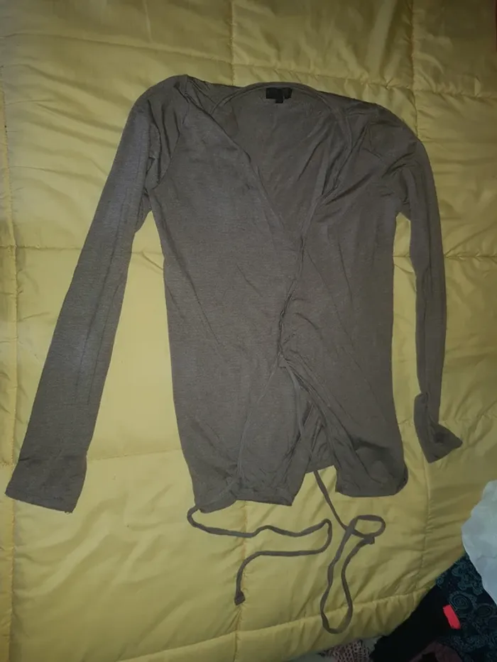 Veste.