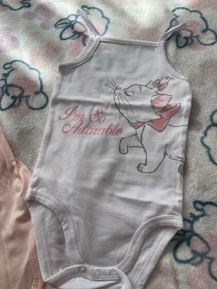 Lot bodies bébé fille NEUF - photo numéro 4