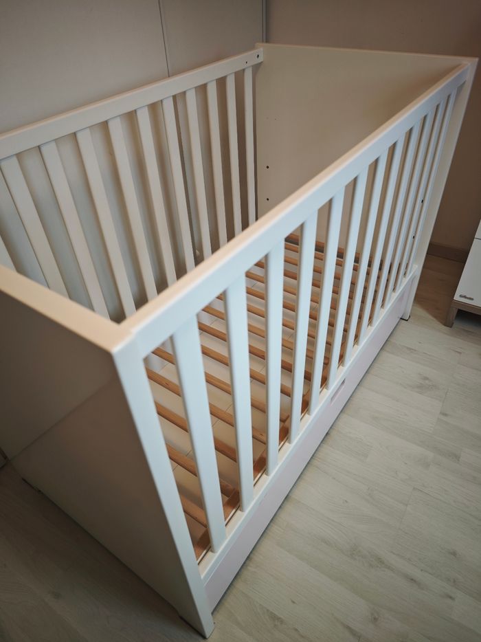 Lit bébé à barreaux bébé Sauthon 120x60 de 2022 fabriqué en France