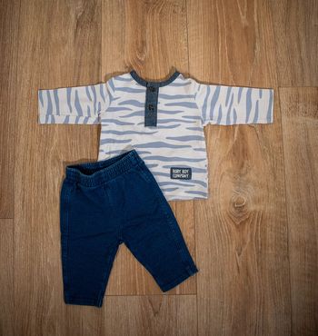 Ensemble tee-shirt et pantalon bleu et blanc 3 mois