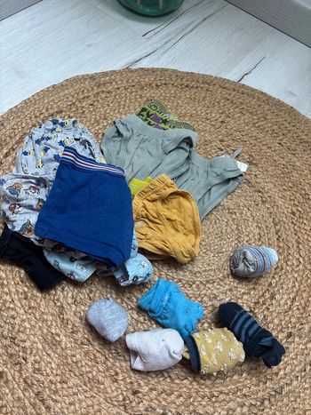 Lot de slip caleçon chaussettes 2-3 ans