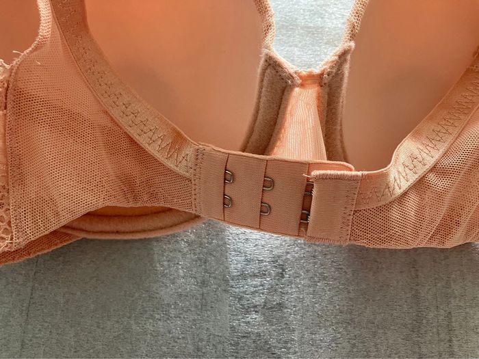 Soutien-gorge rose Triumph neuf - photo numéro 6
