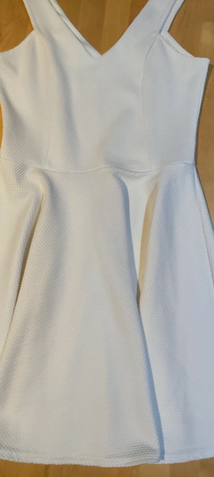 Robe patineuse blanche - photo numéro 2
