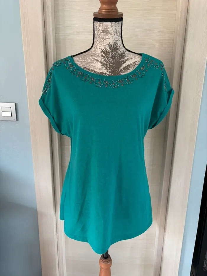 Tee shirt vert yessica taille M