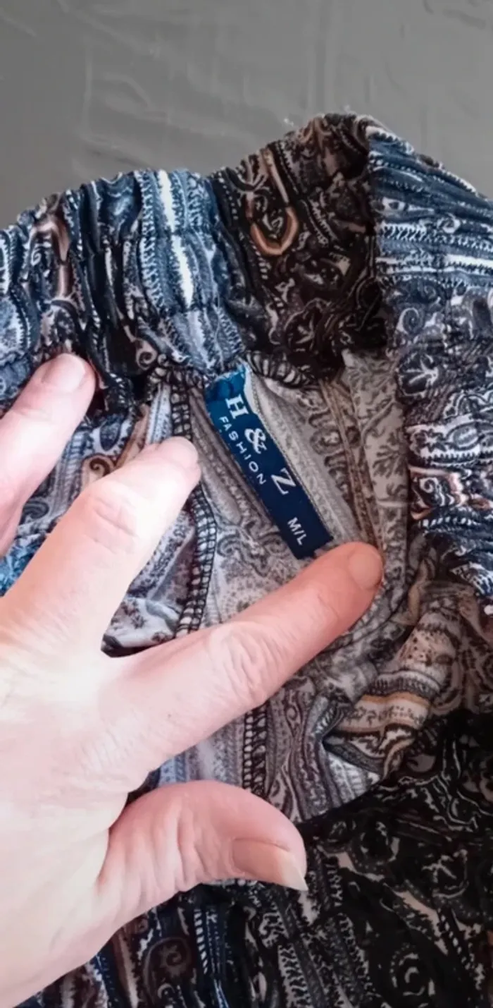 Très joli pantalon fluide et léger en très bon état - photo numéro 6