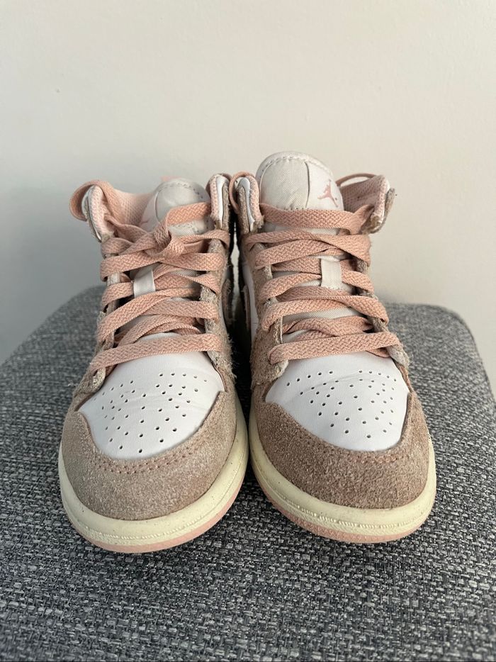 Baskets Montantes Jordan Pour Filles Taille 29,5 - photo numéro 5