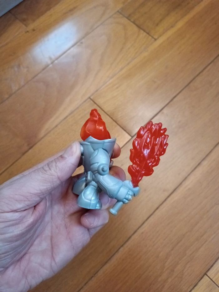 3 figurines monstres robots McDonald's articulés 2013 - photo numéro 10