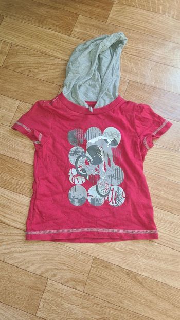 T-shirt capuche 2 ans