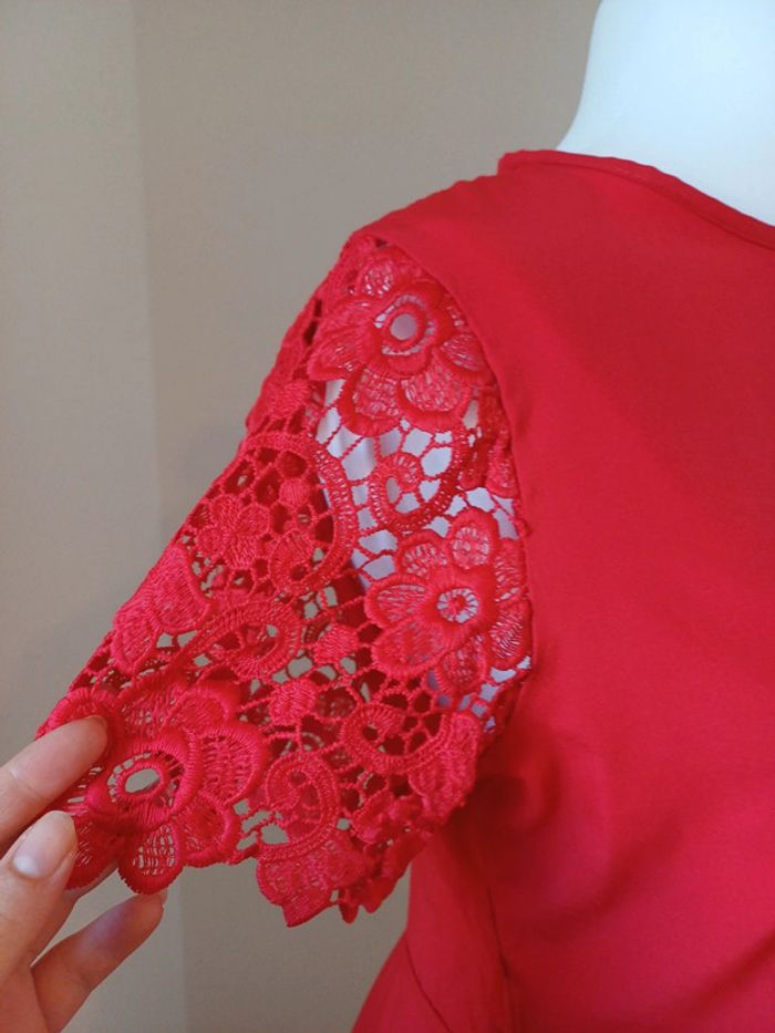 Blouse rouge péplum avec dentelle Viola Moda taille L 40 - photo numéro 5
