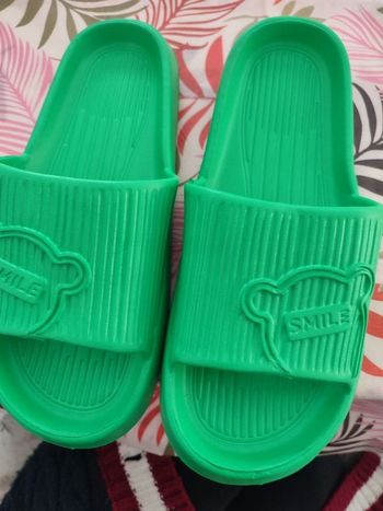 #kytie40femme. Claquette taille 40/41