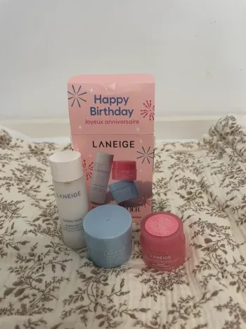 Coffret anniversaire Laneige format voyage