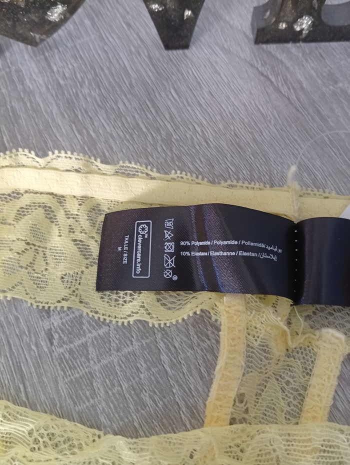 Jolie culotte string dentelle - photo numéro 5