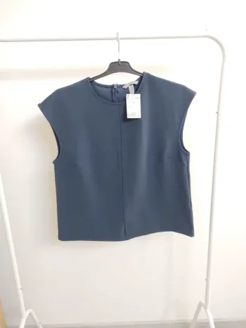 Blouse H&M  sans manche T M Neuve
