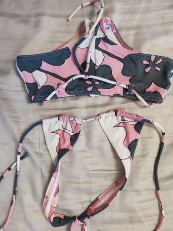 Bikini kiwi