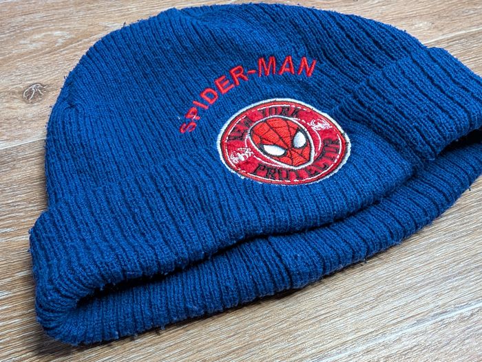 Lot de 2 Bonnets Marvel Spiderman taille 52 cm - photo numéro 3