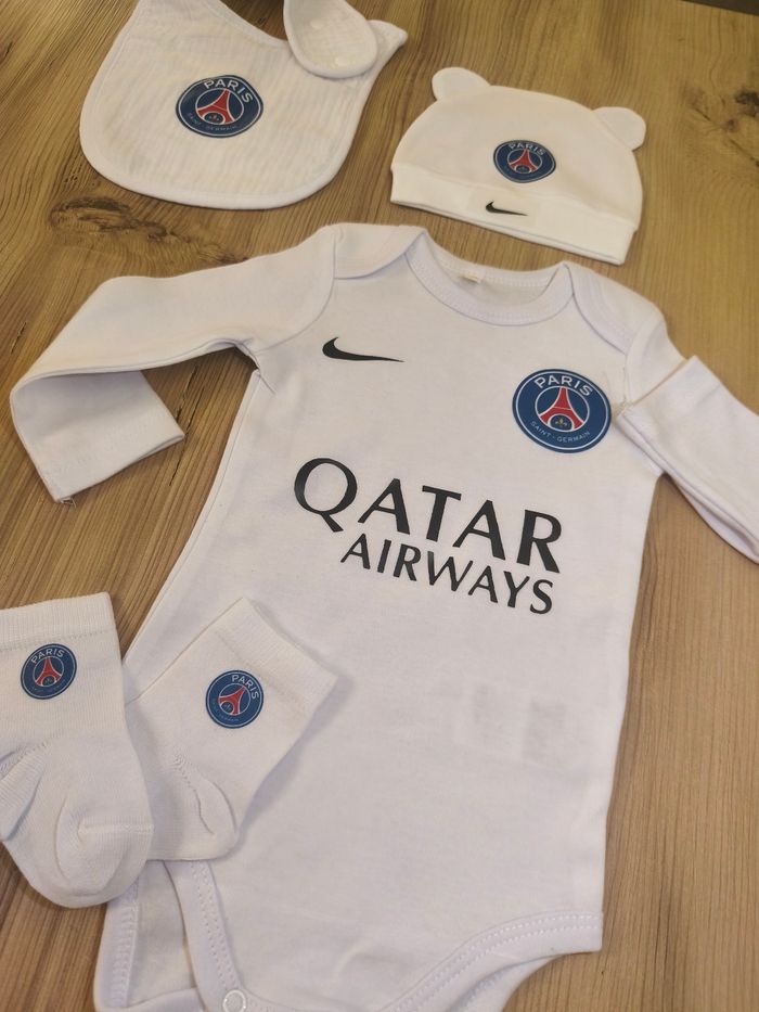 Ensemble bébé foot paris PSG cadeau de naissance - photo numéro 3