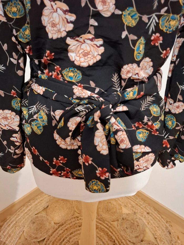 Blouse noire portefeuille Fleurie Anna karel taille S 36 - photo numéro 11