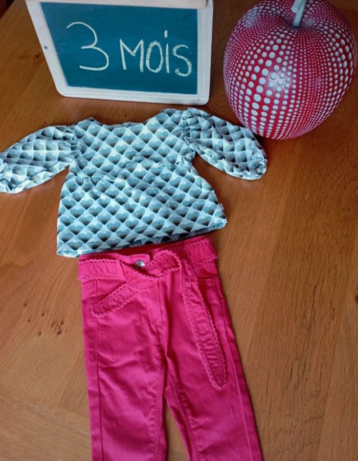 Ensemble pantalon et blouse taille 3 mois en très bon état. Tape à l oeil et Obaïbi