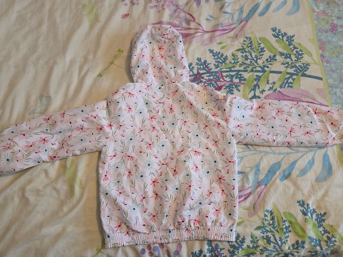 Coupe vent fille 8 ans - photo numéro 2