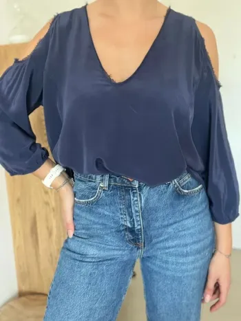 Blouse en soie bleu marine ChelseaFlower
