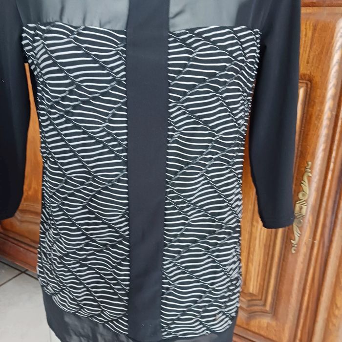 Tee-shirt manche 3/4 taille 40 - photo numéro 3