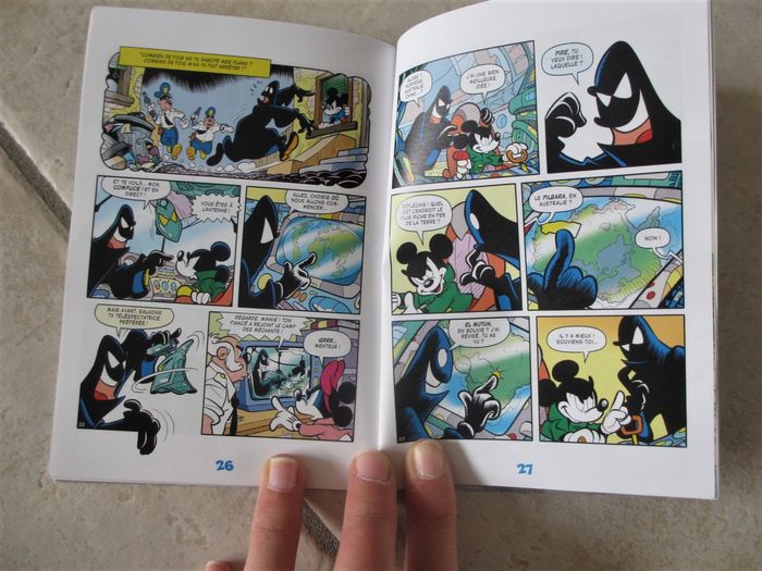 BD enfant Les héros de Mickeyville – Le fantôme noir - photo numéro 3
