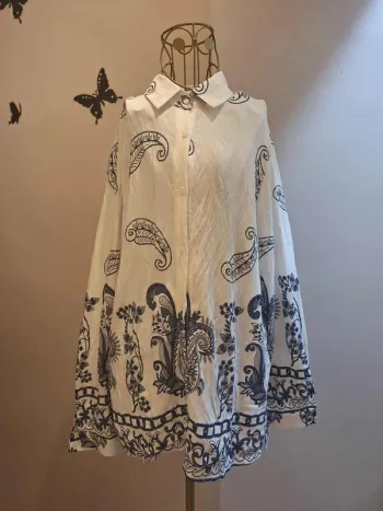 Chemise blanche imprimée