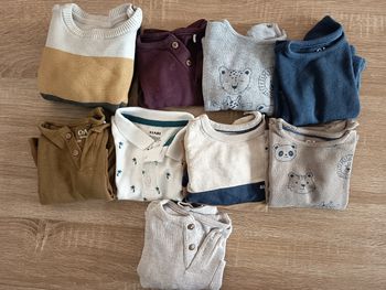 Lot de 9 tee shirt manche longue en très bon état