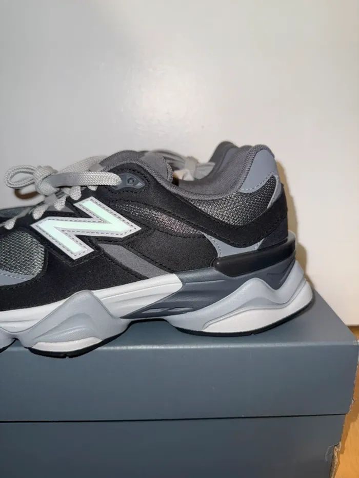 New balance GC 9060 Noir / Grise / Blanche Black - photo numéro 2