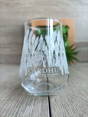Verre Cardhu
