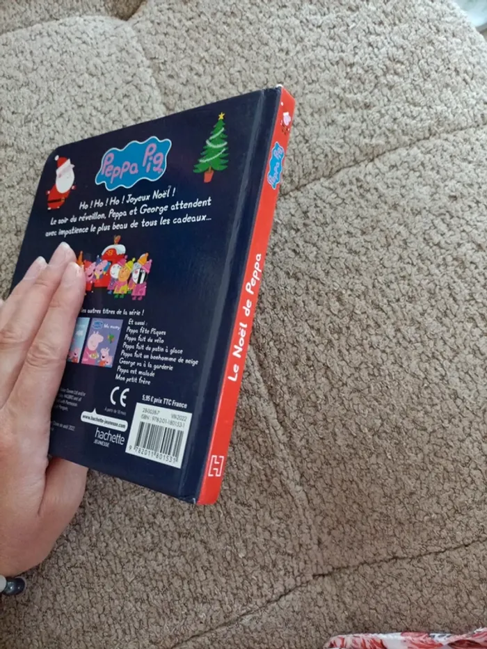 Livre cartonné Peppa pig : Le Noël de Peppa - photo numéro 3
