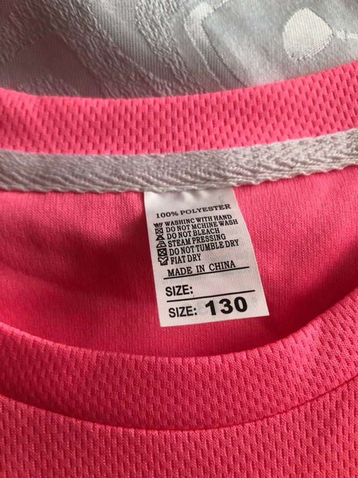 Tee shirt respirant neuf 7/8 ans - photo numéro 4