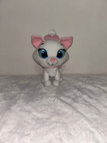 Peluche Marie des Aristochats chaton blanc 