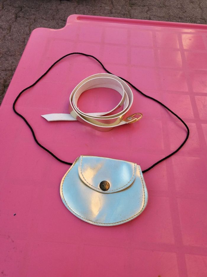 Ceinture dorée femme